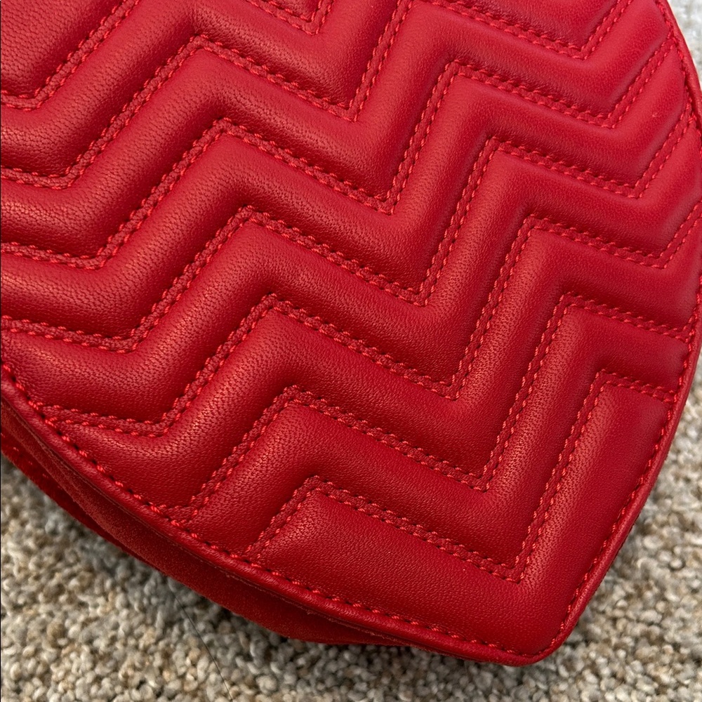 Maje Red Heart Crossbody or belt Bag Chain + leather belt - Picture 6 of 12